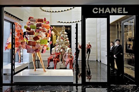 chanel galleria vittorio emanuele milano|CHANEL FRAGRANCE AND BEAUTY BOUTIQUE MILANO.